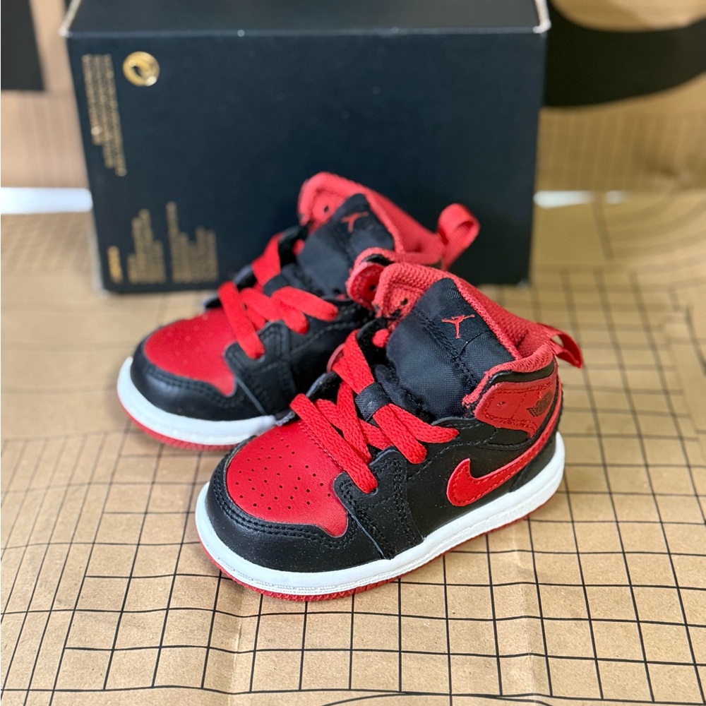 Jordan 1 mid td size 4c